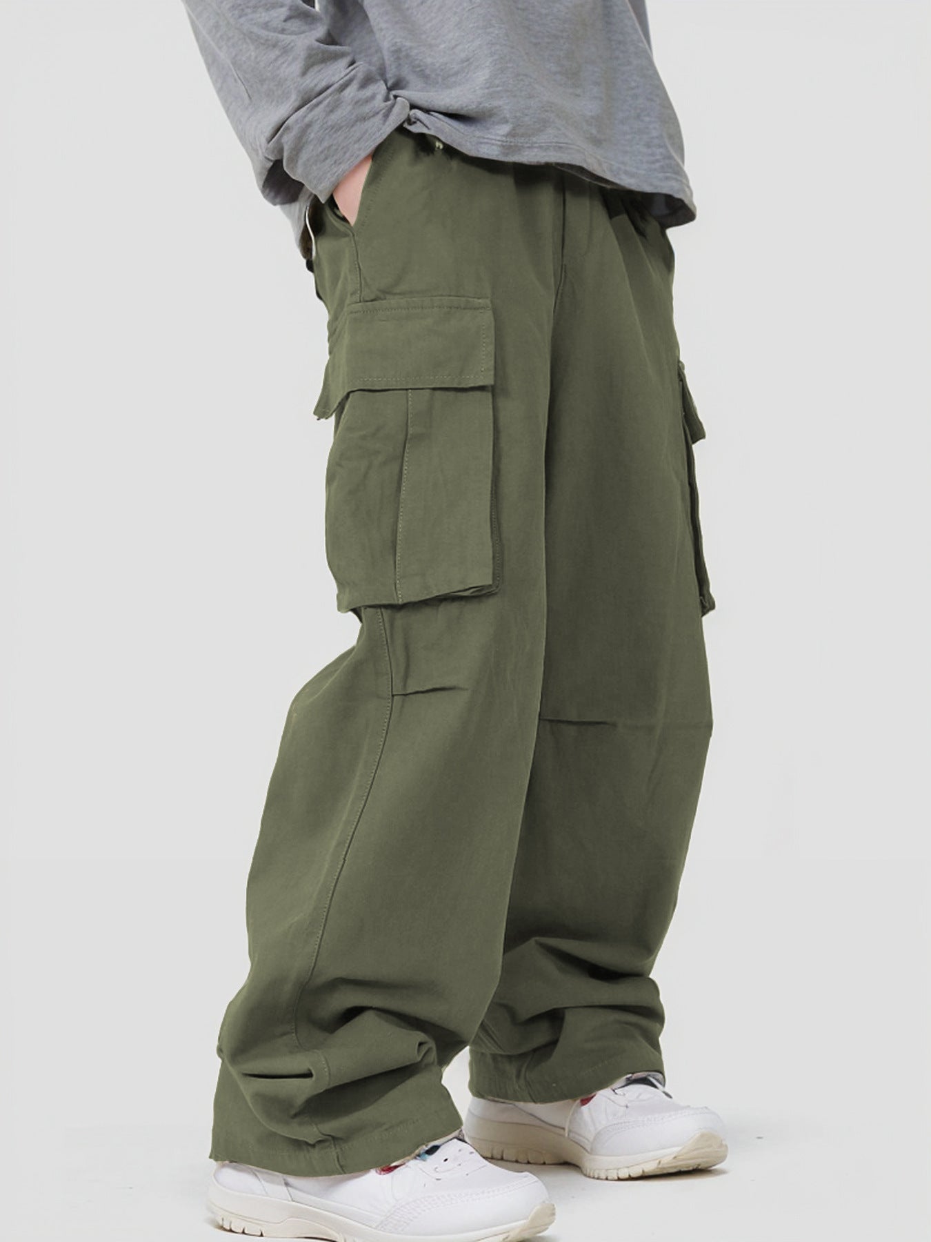 Loose Fit Cargo Chinos